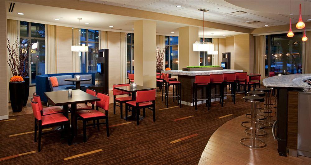 Courtyard Grand Rapids Downtown Hotel Kültér fotó