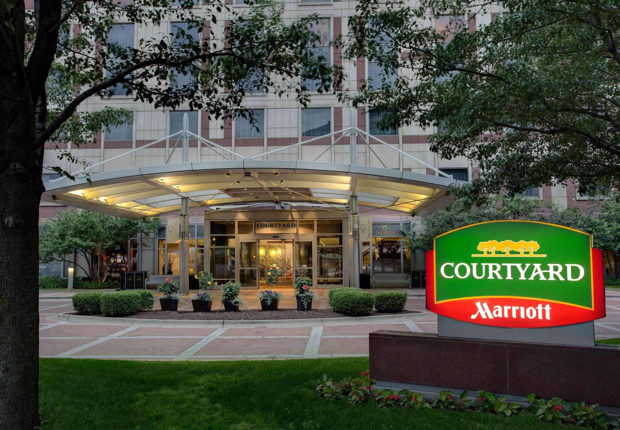 Courtyard Grand Rapids Downtown Hotel Kültér fotó